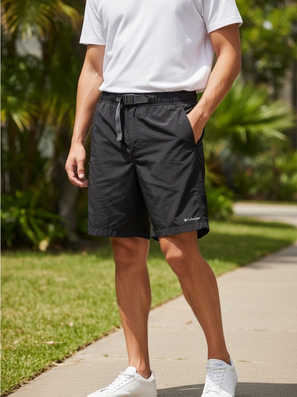 COLUMBIA MENS SZ LARGE BLACK NYLON SHORTS HIKING RIVER BEACH